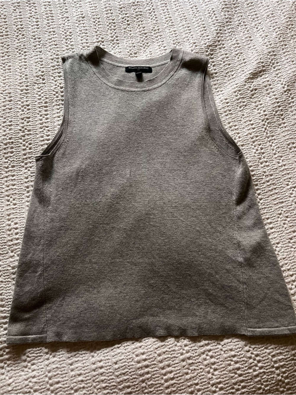 Banana Republic Gray Sleeveless Knit Tank